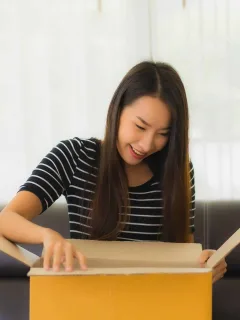 Cách Nhận Quần Áo Mi�
n Phí Từ Chương Trình Thử Đồ Của Shein